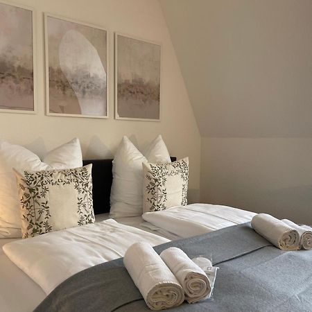 Raha Apartments - Modernes Studio-Apartment - Hbf - Gratis Parkplatz Ерфурт Екстериор снимка