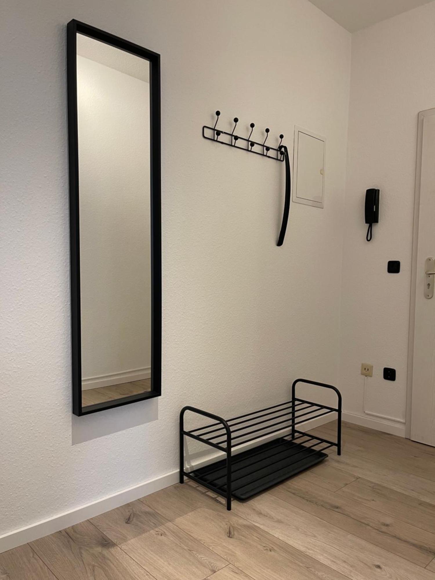 Raha Apartments - Modernes Studio-Apartment - Hbf - Gratis Parkplatz Ерфурт Екстериор снимка
