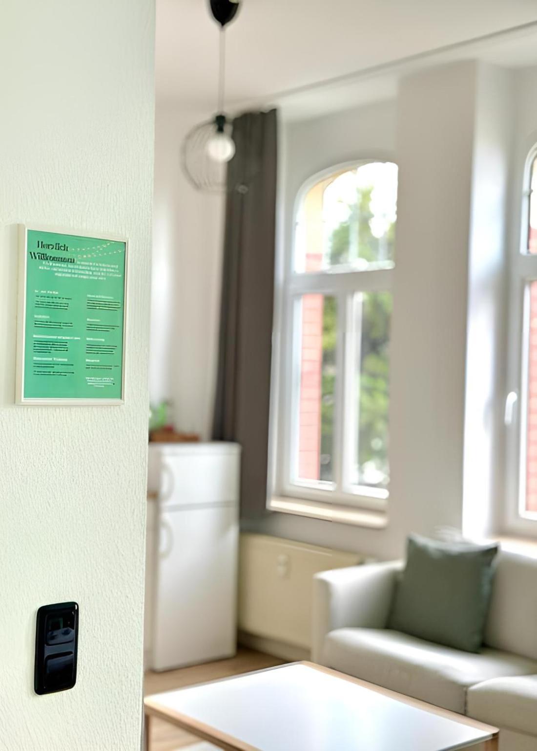 Raha Apartments - Modernes Studio-Apartment - Hbf - Gratis Parkplatz Ерфурт Екстериор снимка